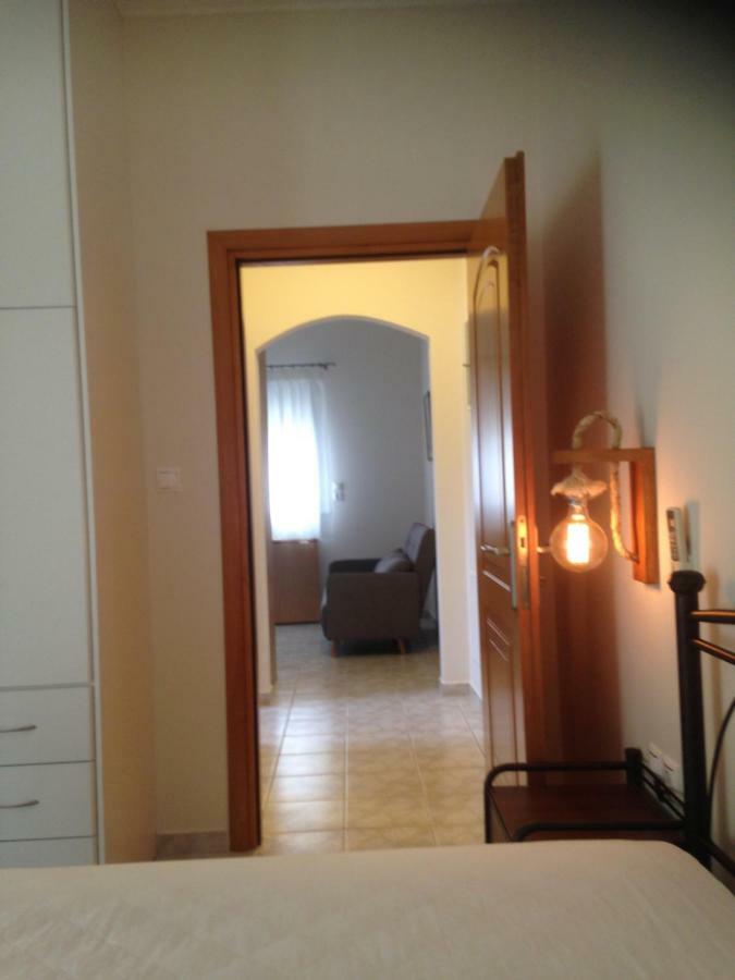 Tsoutis Rooms Almiropótamos 外观 照片